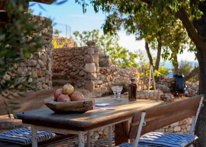 Peaceful & Secluded Retreat House Kod Kapetana Hvar Prázdninový dům Veliko Grablje