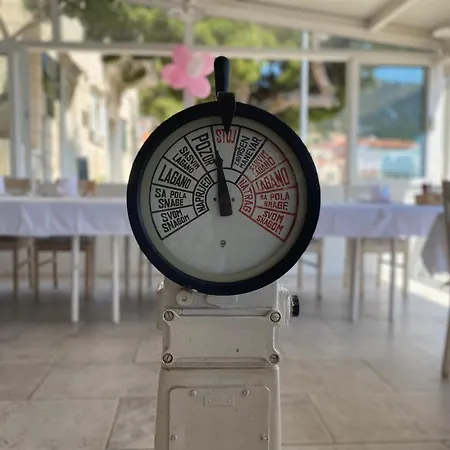 Holiday home Peaceful & Secluded Retreat House Kod Kapetana Hvar *