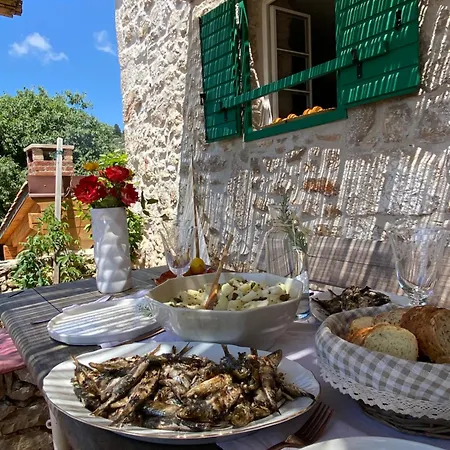 Peaceful & Secluded Retreat House Kod Kapetana Hvar Holiday home