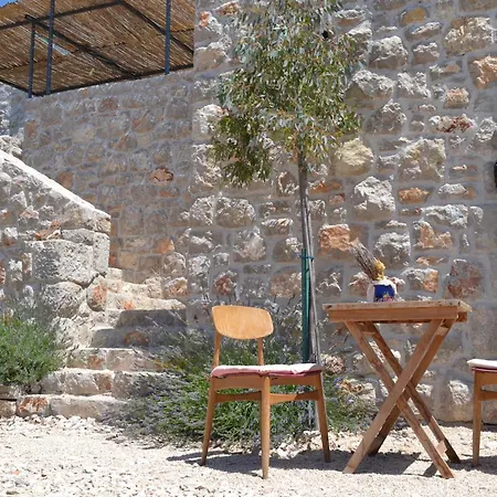 Peaceful & Secluded Retreat House Kod Kapetana Hvar